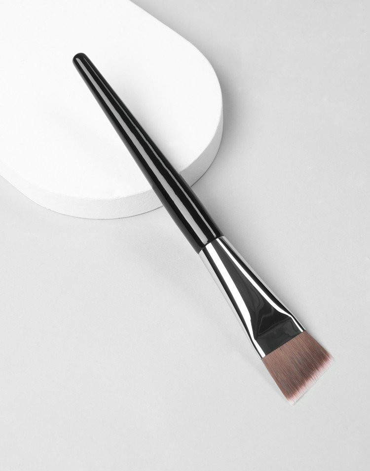 Foundation Brush