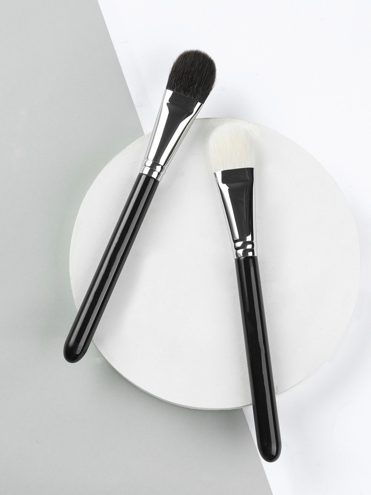 Foundation Brush